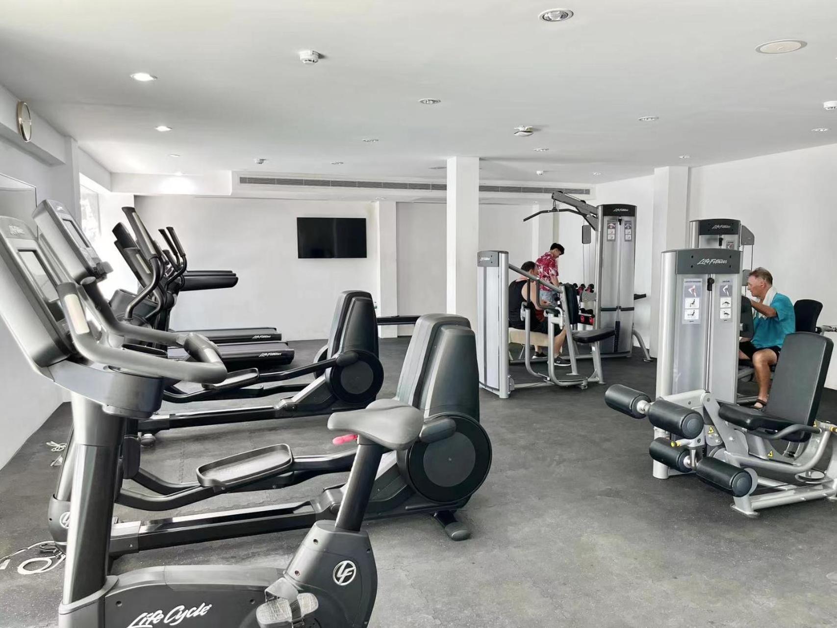 Appartement 芭提雅中心地带 Centara Avenue 一房公寓5楼紧邻海滩酒吧街智能电视 Pattaya